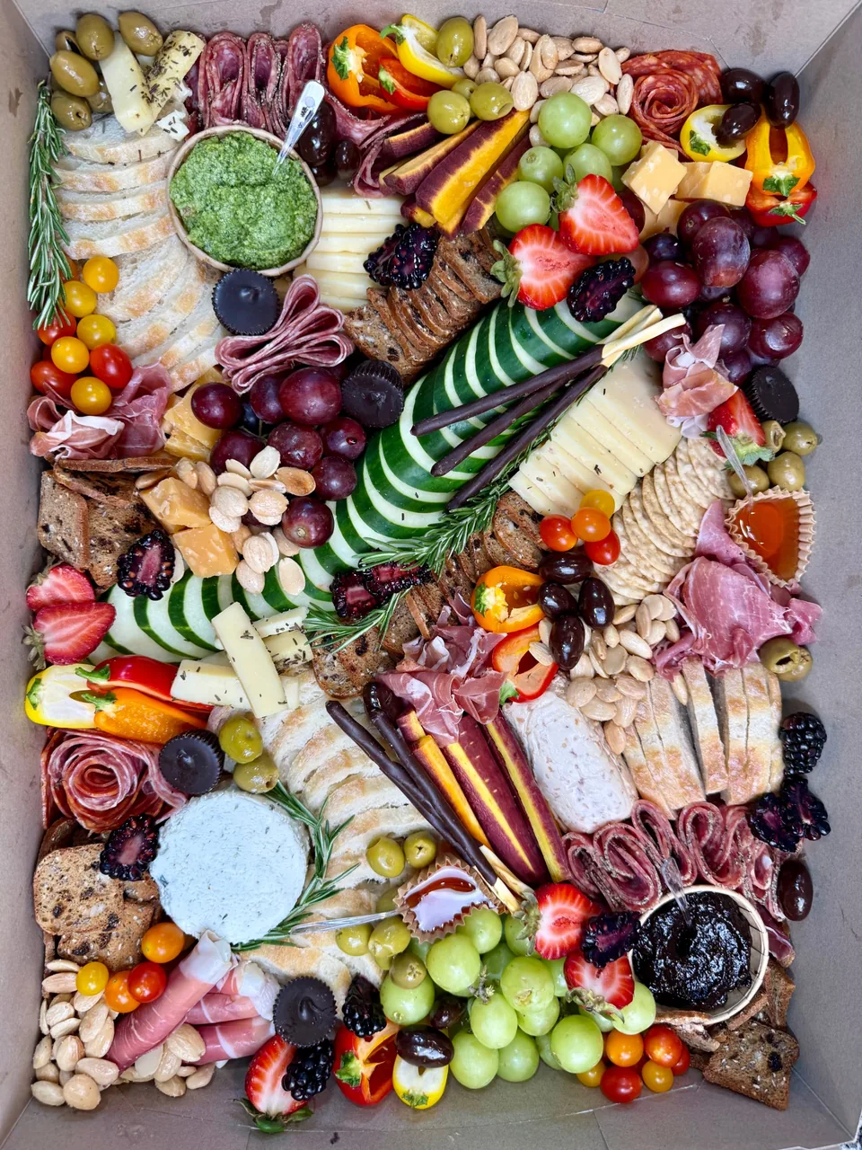 Boxed grazing spread for drop-off